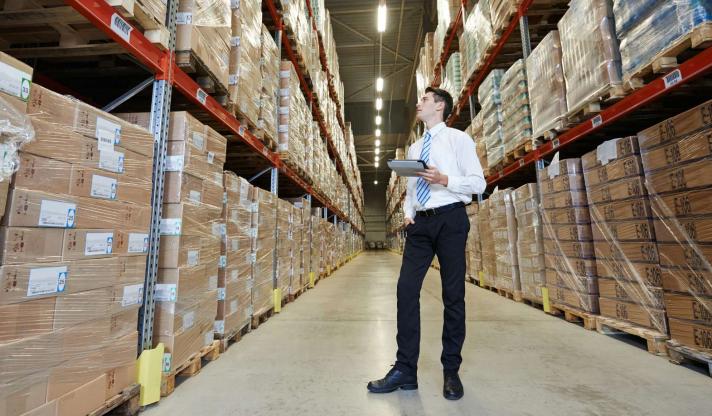 The Role of Warehouse Managers in Logistics Warehouses
